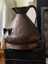 Load image into Gallery viewer, Georgian 4 gallon copper haystack jug