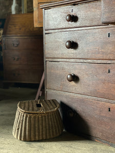 Georgian oak chest of drawers