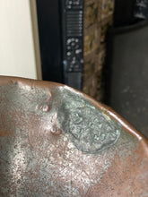 Load image into Gallery viewer, Georgian 4 gallon copper haystack jug